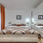 Apartment Center Sea By Interhome *