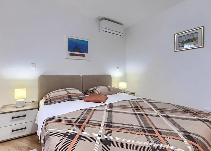 Center Sea By Interhome * بوريتش