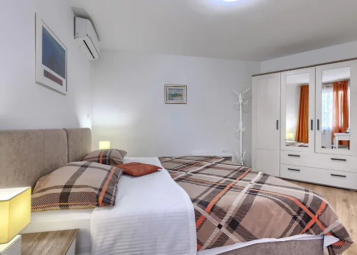 Center Sea By Interhome * بوريتش