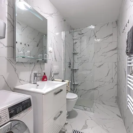 Appartement Center Sea By Interhome