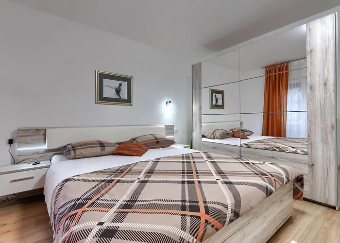 Center Sea By Interhome