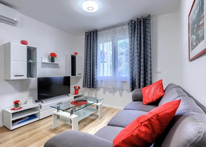 Апартаменты Center Sea By Interhome Пореч