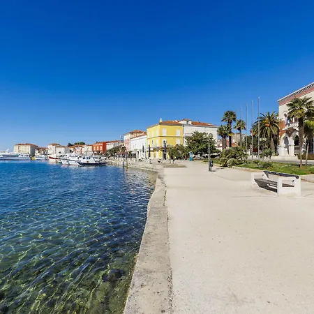 Center Sea By Interhome Poreč